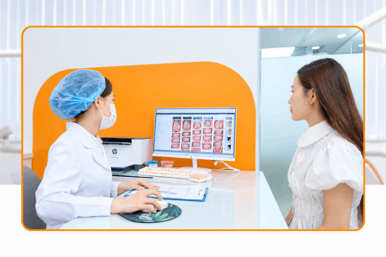 Bác sĩ tư vấn kế hoạch niềng răng