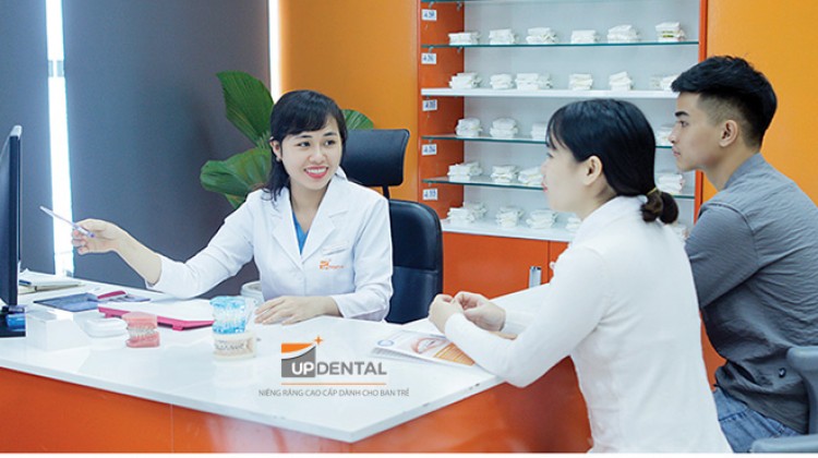 Niềng răng trong suốt: Một số lưu ý bạn nhất định phải “bỏ túi”